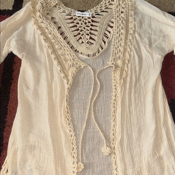 Women’s Roommates Boho Shirt - Picture 4 of 6